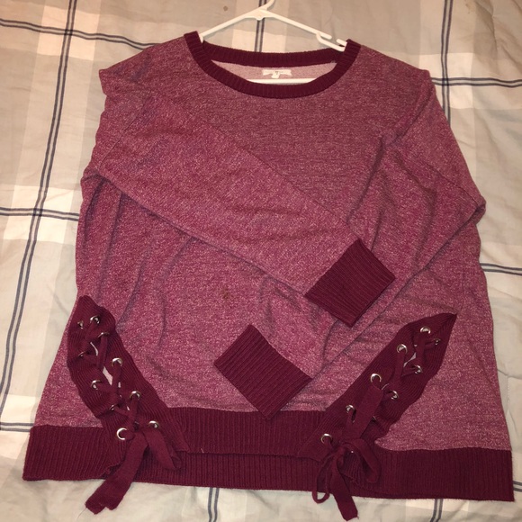 Maurice’s sweater - Picture 1 of 3